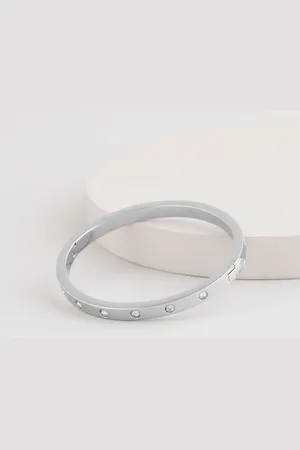 Kate Spade Silver Tone Metal Stone Hinged BangleJeden