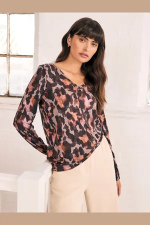 Next Print Slouch V-Neck Long Sleeve T-Shirt38