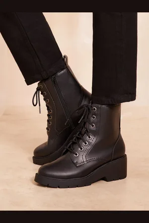 Friends Like These Low Wedge Lace Up Chunky Faux Leather Ankle BootEU 39 (UK 6)