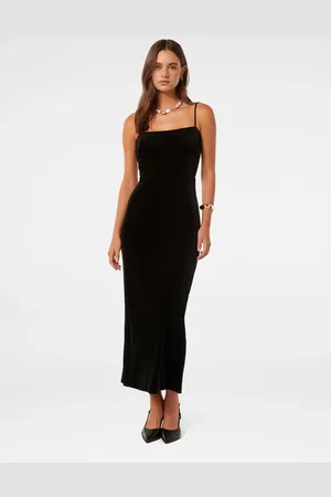 Forever New Skyler Strappy Velvet Midi Dress34