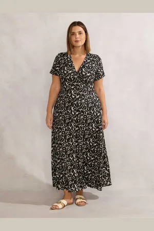 Live Unlimited London Curve Mono Print Short Sleeve Maxi Wrap DressEU 42 (UK 14)