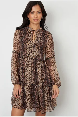 Threadbare Tiered Chiffon Mini Dress44