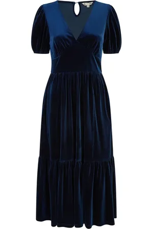 Yumi Velvet Midi Dress42
