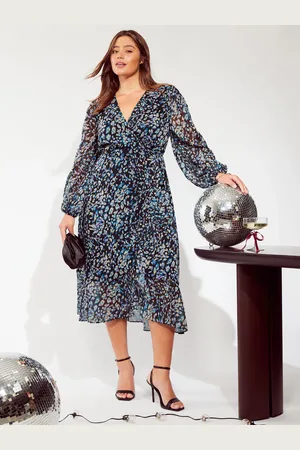 Friends Like These Curve Long Sleeves Printed Wrap Midi Dress52