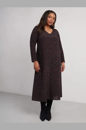 Live Unlimited London Curve Leopard Print V-Neck Long Sleeve Midaxi Dress46