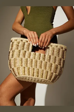 South Beach Metallic Clutch Straw BagJeden