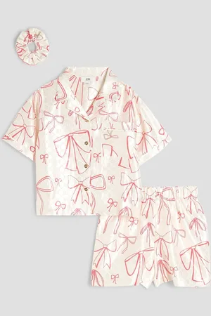River Island Girls Bow Satin Pyjamas110116 cm