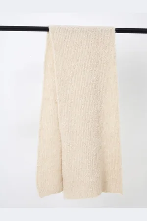 French Connection Melissa Boucle ScarfJeden