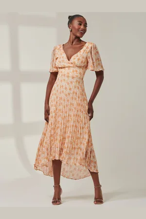 Jolie Moi Chelsea Pleated Chiffon Dip Hem Maxi Dress46
