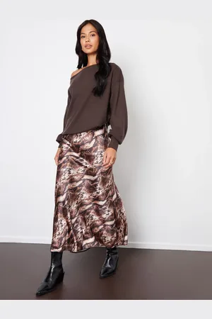Threadbare Maxi Satin Slip Skirt40
