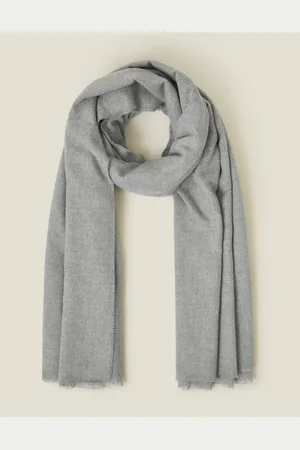 Accessorize Grace Super-Soft Blanket ScarfJeden