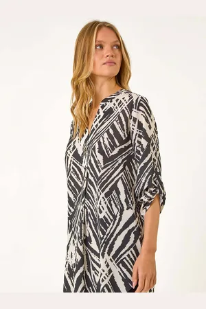 Roman Abstract Button Detail Tunic46