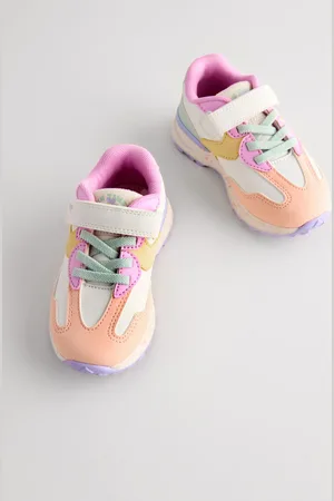 Next Buty sportowe z elastycznymi sznurówkamiEU 23 (UK 6)