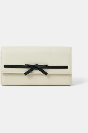 Accessorize Bow Detail Clutch BagJeden