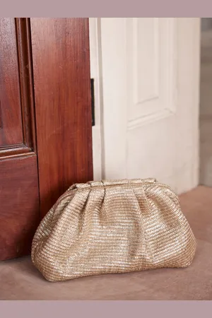 mint&berry Metallic Clutch BagJeden