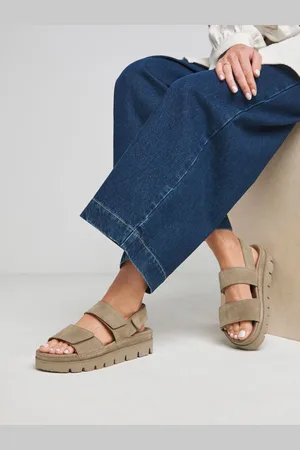 Simply Be Chunky Suede Touch And Close Sandals In Wide Fiteu39