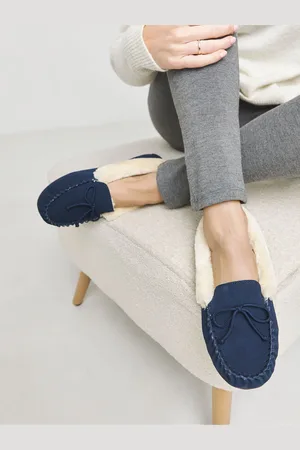 JD Williams Classic Suede Moccasin Slippers in Extra Wide FitEU 42 (UK 8)