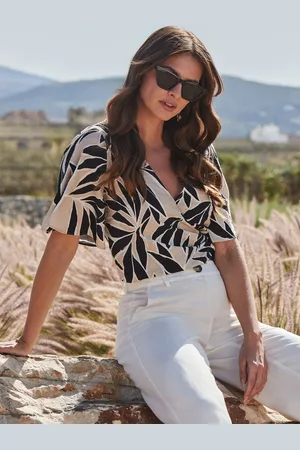 Sosandar Floral Print Tie Side Wrap Top48