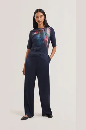 Ted Baker Hannaz Printed Slinky Jersey Half Sleeve Top36