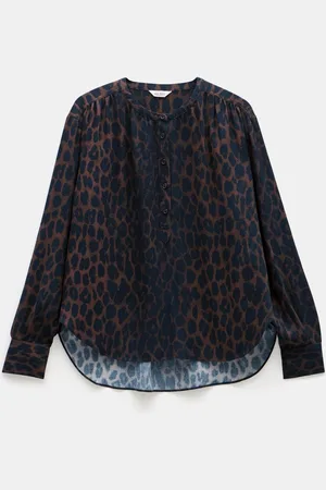 Hush Puppies Print Oversized Fernanda Blouse34