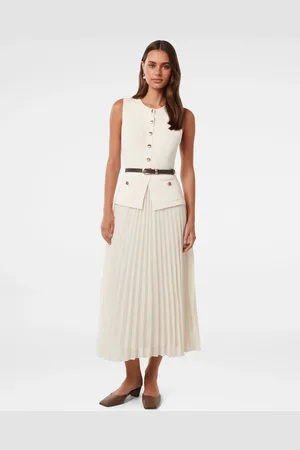 Forever New Daphne Waistcoat Knitted Midi Dress34