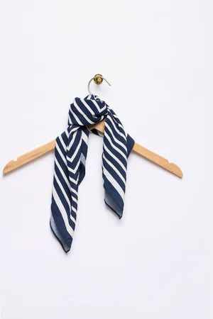 mint&berry Geometric Print Neck ScarfJeden