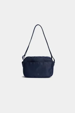 Sweaty Betty Motion Travel Cross-Body BagJeden