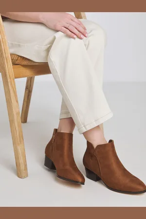 JD Williams Classic Synthetic Western Ankle Boots in Extra Wide FitEU 39 (UK 6)