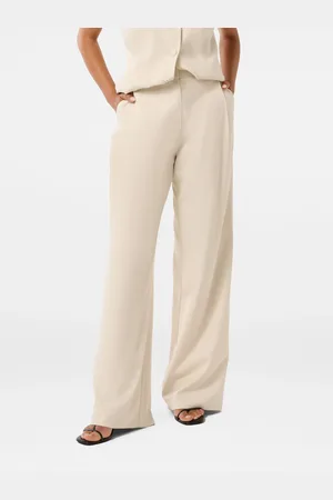 Forever New Petite Daniela Wide Leg Trousers36