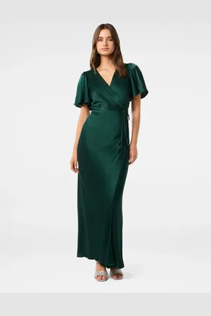 Forever New Chelsea Flutter Sleeves Satin Maxi Dress34