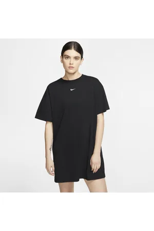 Nike Sukienka damska Sportswear Essential