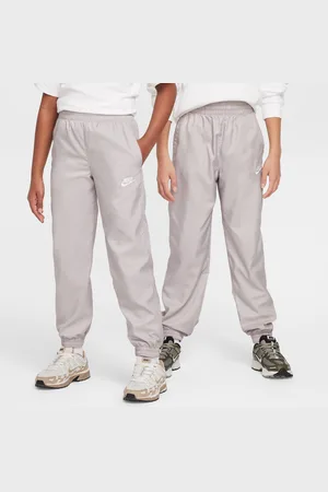 Nike Joggery z tkaniny dla dużych dzieci Sportswear Club