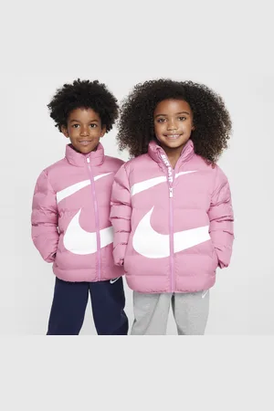 Nike Pikowana kurtka z wytłoczonym logo Swoosh dla małych dzieci