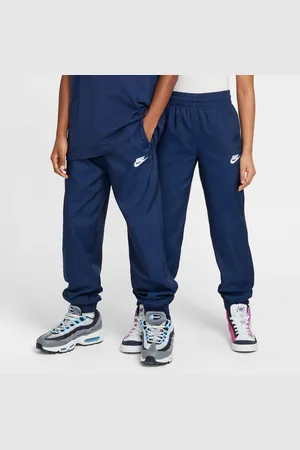 Nike Joggery z tkaniny dla dużych dzieci Sportswear Club