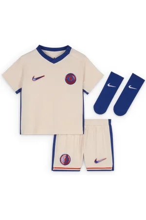 Nike Trzyczęściowy strój piłkarski dla niemowląt i maluchów Chelsea F.C. Stadium 2024/25 (wersja wyjazdowa) – replika