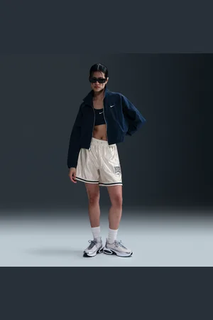 Nike Damskie luźne spodenki ze średnim stanem i grafiką Sportswear