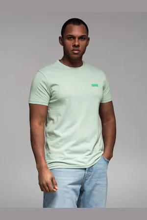 Ombre Clothing Bawełniany t-shirt męski z zieloną naszywką na piersi – miętowy V4 OM-TSCT-0151