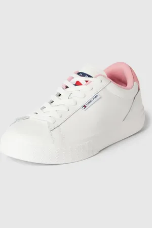Tommy Hilfiger Sneakersy skórzane z detalem z logo