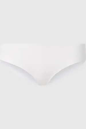 Hanro Brazyliany z dodatkiem streczu — bezszwowy model ‘Invisible Cotton’