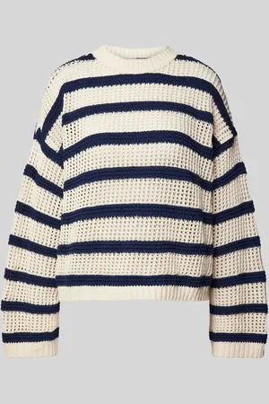 EDITED the label Sweter z dzianiny ze wzorem w paski model ‘Xanthia’