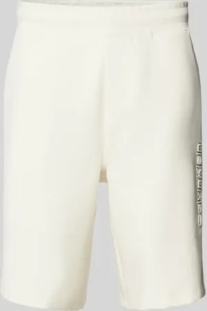 Calvin Klein Szorty z dzianiny dresowej o kroju comfort fit z zaznaczonym rozporkiem