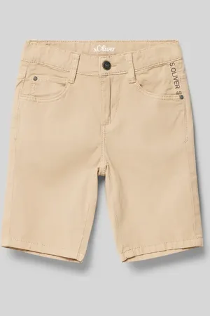 QS by s.Oliver Bermudy o kroju slim fit z napisem z logo model ‘BRAD’