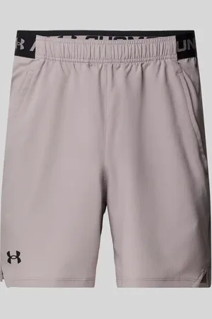 Under Armour Szorty o kroju regular fit z elastycznym pasem z logo