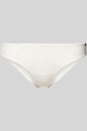 Skiny Stringi obszyte koronką