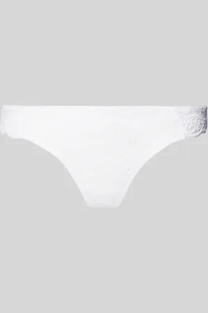 Triumph Stringi z półprzezroczystego materiału model ‘AMOURETTE’