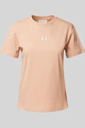 Calvin Klein T-shirt o kroju regular fit z naszywką z logo