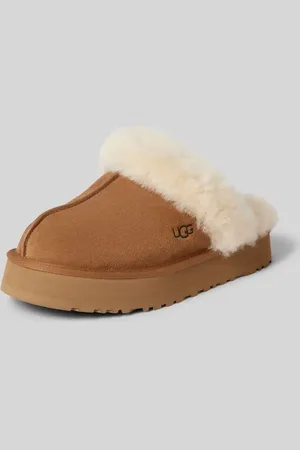 UGG Klapki skórzane z wyhaftowanym logo model ‘DISQUETTE’