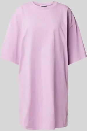 Review Sukienka T-shirtowa o długości do kolan z okrągłym dekoltem