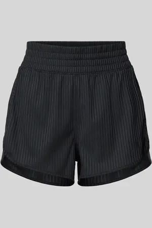 adidas Szorty o kroju relaxed fit z efektem prążkowania model ‘PACER’