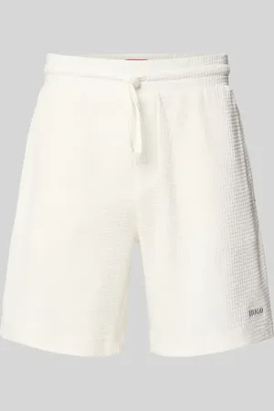 HUGO BOSS Szorty z dzianiny dresowej o kroju regular fit z fakturowanym wzorem model ‘Austin’